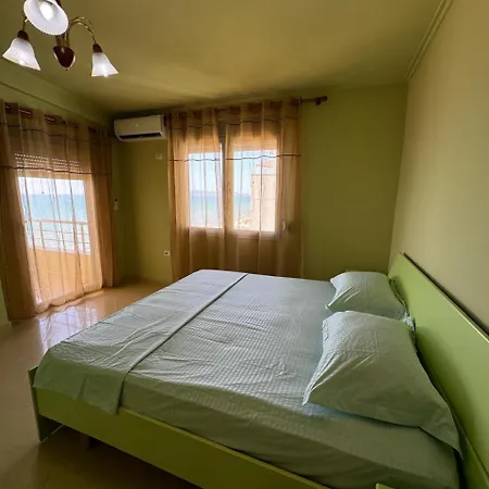 View Appartement Golem (Tirana)