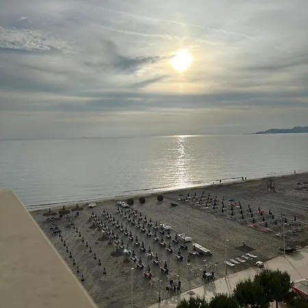 View Appartement Golem (Tirana)